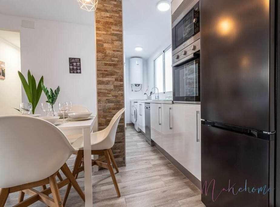 Apartamento 1 En Estadio Sevilla 6 Plazas Y Metro Exteriör bild